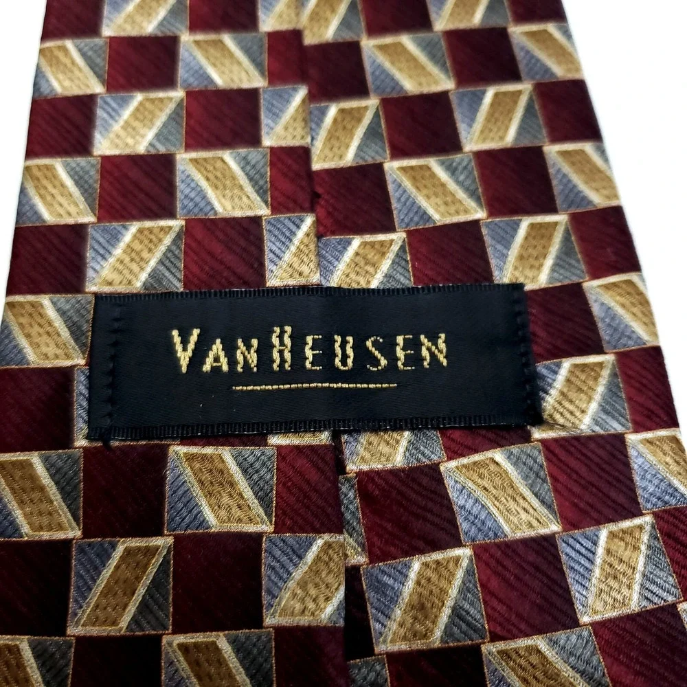 Van Heusen Red Tan Gray‎ Print Wide Geometric Silk Tie